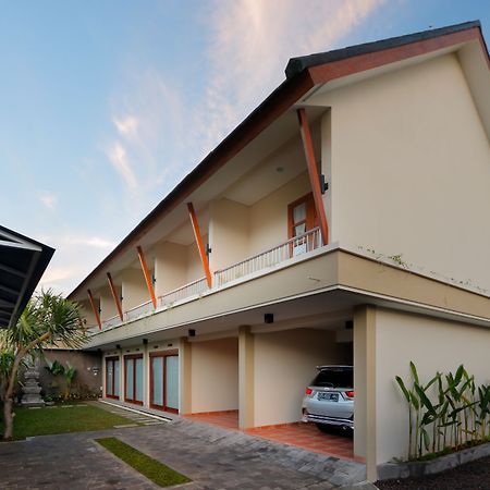 Iconic Bali Living Bed and Breakfast Denpasar Exteriör bild