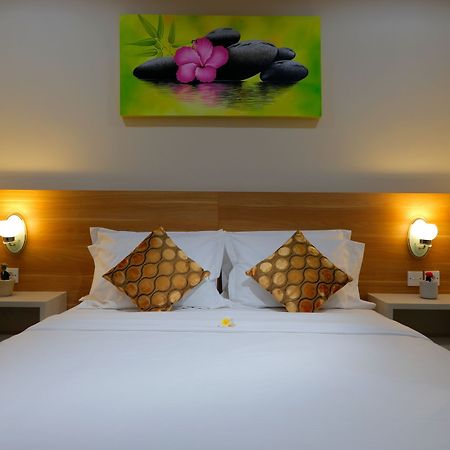 Iconic Bali Living Bed and Breakfast Denpasar Exteriör bild