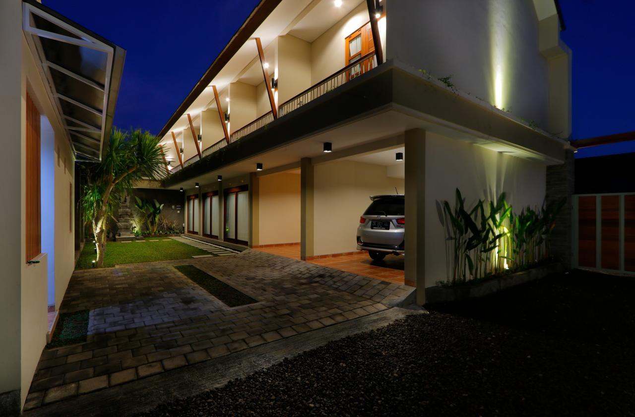 Iconic Bali Living Bed and Breakfast Denpasar Exteriör bild