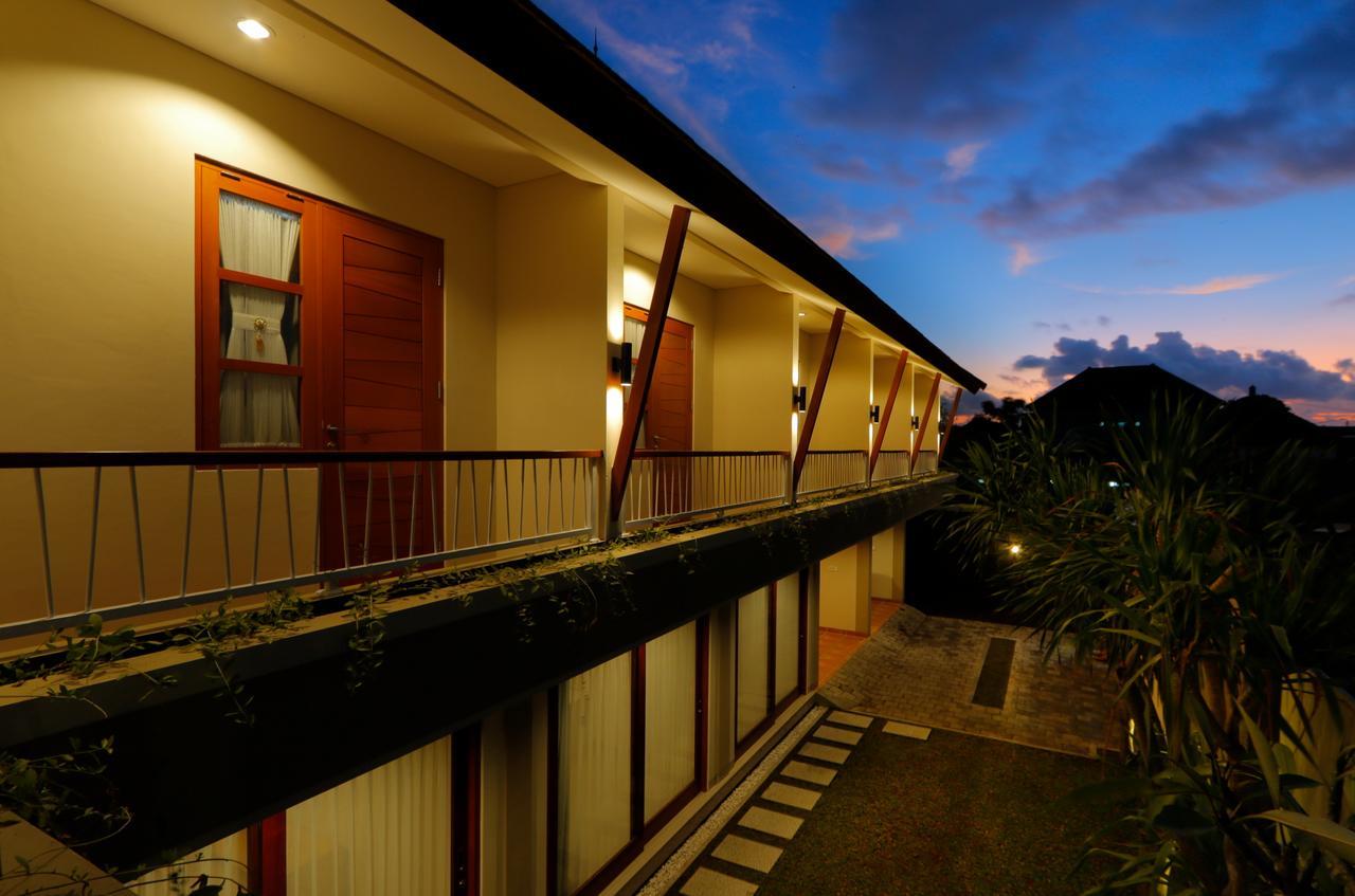 Iconic Bali Living Bed and Breakfast Denpasar Exteriör bild
